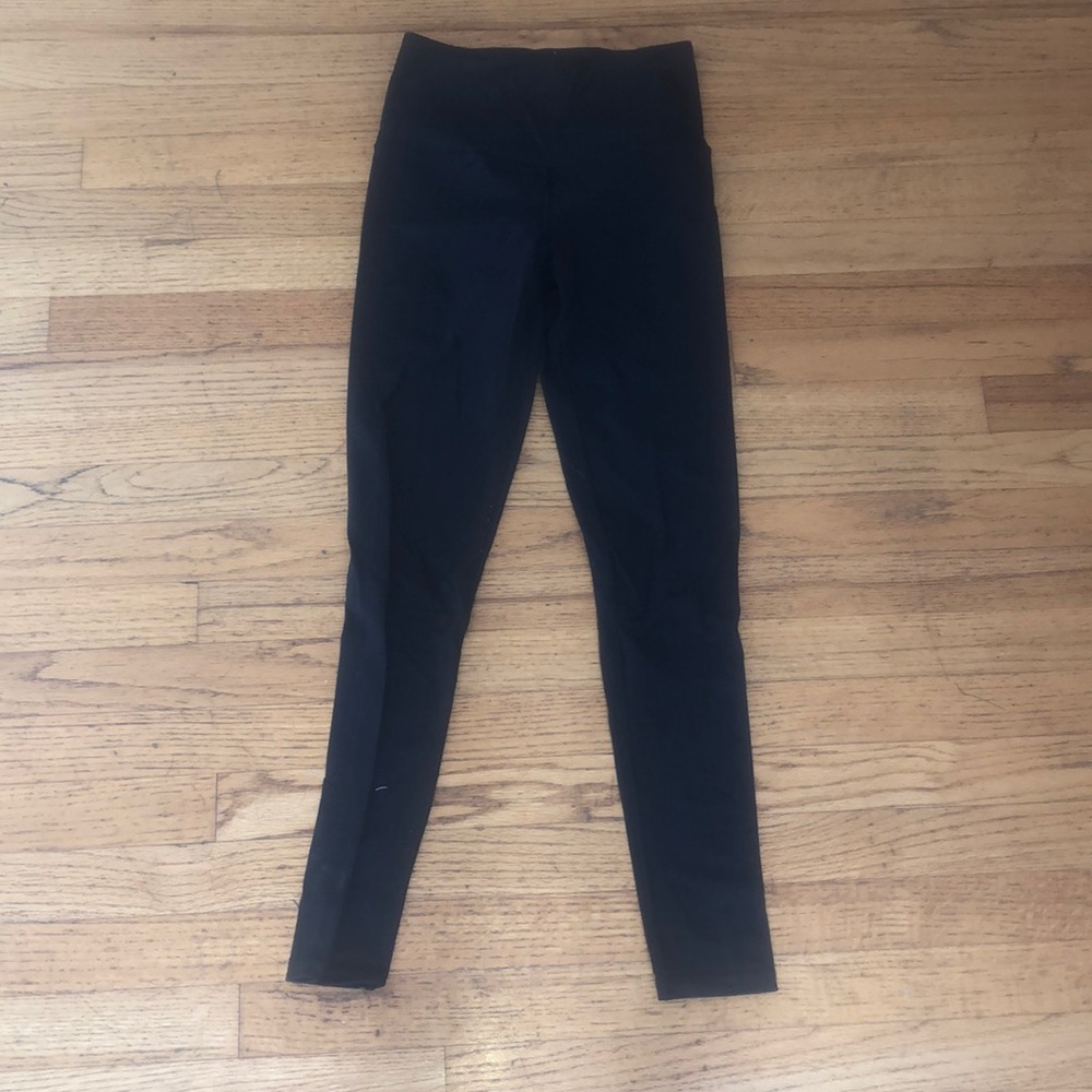 Black XS Victoria’s Secret knockout leggings